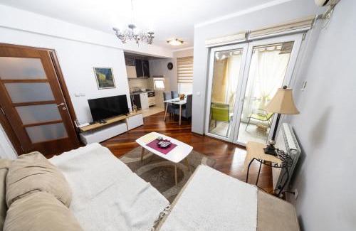 Kragujevac Apartment | Lux Place Apartments Downtown