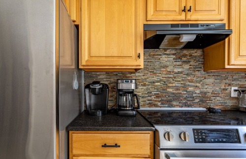 East Stroudsburg Apartment | LUX Pocono | Hot Tub | Games | Pets | Fire Pit