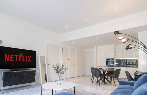 Downtown Dubai Apartment | LUX - The Pad Executive Suite 4