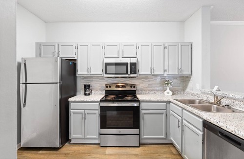 Mobile Apartment | Luxary 2 bedroom Apartment in Mobile,Al