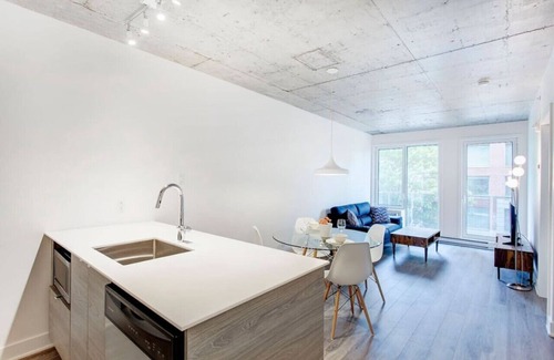 Shaughnessy Village Apartment | Luxe 1BR Apt with Balcony, Near Place des Arts