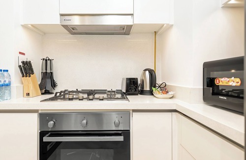 Bur Dubai Apartment | Luxe 2BR with Full Burj Khalifa View, Fountain Views Dubai Mall Access near DIFC