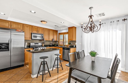 Enterprise House | Luxe 3 Bedroom Home with optional Heated Pool 🌊 6Mi to LV Strip!💫✨