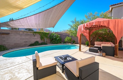 Enterprise House | Luxe 3 Bedroom Home with optional Heated Pool 🌊 6Mi to LV Strip!💫✨