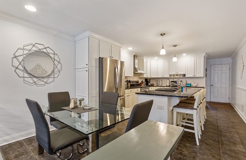 Wilmington House | Luxe 3 BR Townhome near Trolly Square Wilmington