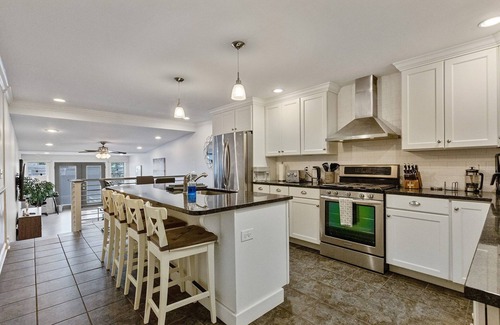 Wilmington House | Luxe 3 BR Townhome near Trolly Square Wilmington