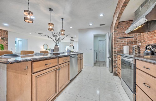 Limona Improvement Cottage | Luxe Brandon Oasis w/Private Pool & Hot Tub!