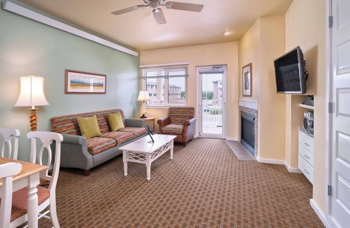 Long Beach Resort | Luxe Condo at Oceanfront Resort w/Direct Beach Access, Outdoor Pool & More