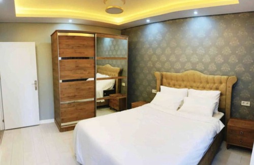 Iskenderpasa Apartment | Luxe!! First flr 2+1 Modern Apt in Center