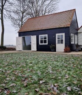 Municipality of Moerdijk House | Luxe gastenverblijf Markdijk