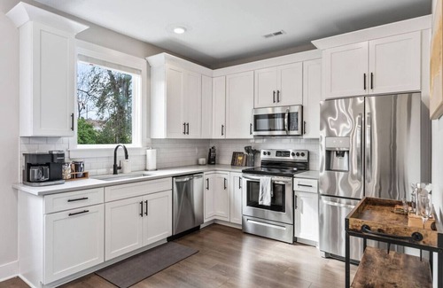 Talbot's Corner House | Luxe Home with Gated Parking, Private Balcony & 4 miles to Downtown