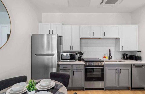 Charlotte Apartment | Luxe King 2BR Suite in South End Charlotte!