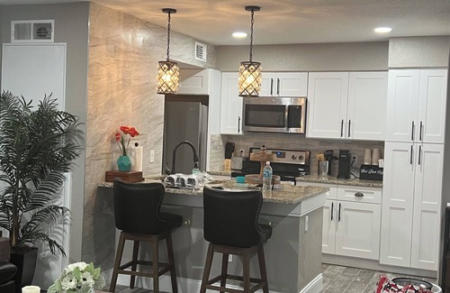 Kissimmee Condo | Luxe King Suite Bliss Getaway Condo Near Disney