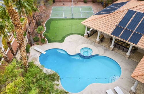 Paradise Apartment | Luxe Las Vegas Villa: Pickleball & Heated Pool Fun