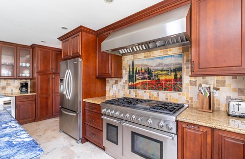 Cambrian House | Luxe Los Gatos 5BR w/Backyard, close to Trails & Wineries, by Blueground