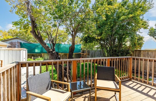 Menlo Park House | Luxe Menlo Park 4BR w/Patio & Yard, nr Tech HQ & Hikes, by Blueground