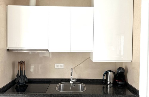 Carihuela Apartment | Luxe Oase,30 sec van Strand Jacuzzi op het dak