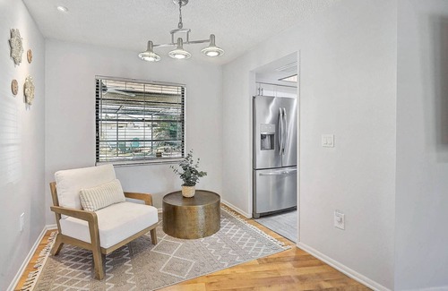 Whitfield House | Luxe Oasis w/Private Pool, Fire Pit, Dog Friendly, Near Beaches, Shopping, Dining and Attractions!