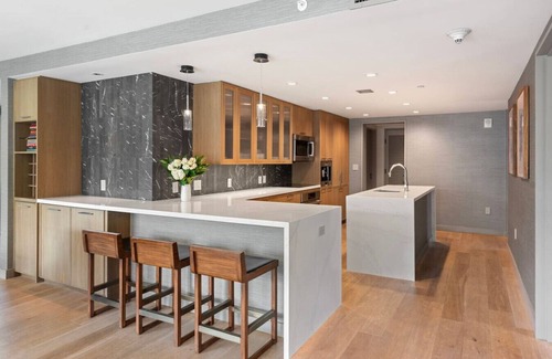 Snowmass Village Condo | Luxe Resort Penthouse - Ski in Ski Out 3 Bedroom