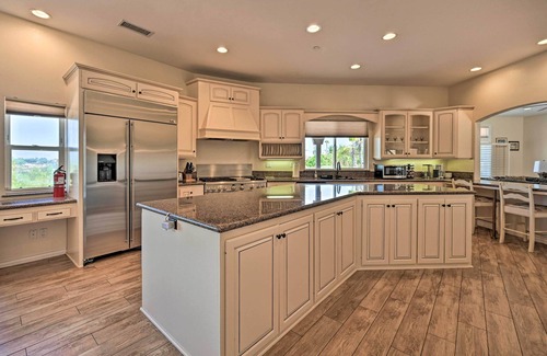 Vista House | Luxe Vista Getaway w/Private Pool & Hot Tub!