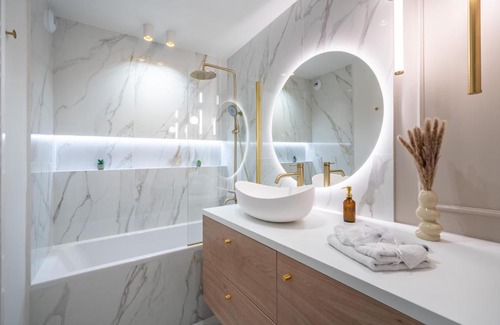 Beausoleil Apartment | Luxueux appartement - Vue mer - Parking - AZ