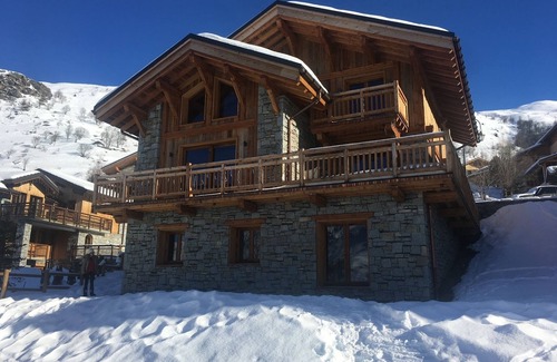 Le Bettaix Ski Chalet | Luxueux Chalet Familial Pied des Pistes Les Ménuires