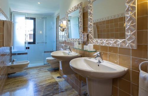 San Agustin Villa | Luxury villa with private pool and garden