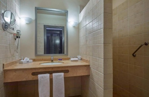 Dahab Hotel | Luxurious Room Near Dahab Beach with Stunning Views of Red Sea + Mountain