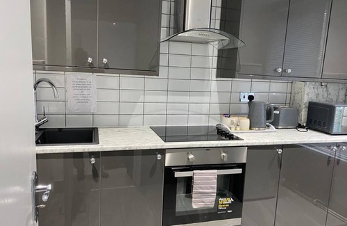 Glyndon Apartment | Luxurious 2-Bed Apartment in Woolwich, London