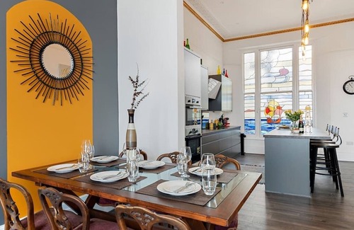 Teignmouth Apartment | Luxurious 2 Bed Apartment, Free Parking & Netflix