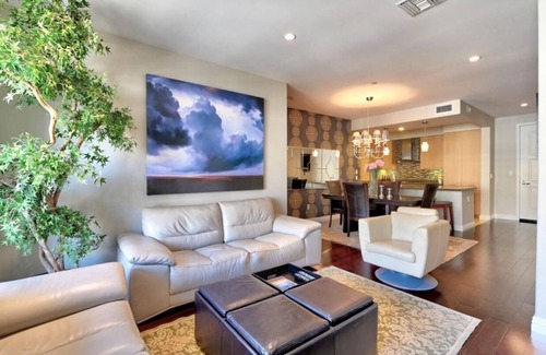 Downtown Condo | Luxurious 2 suites & 3 baths in Americana Glendale CALIFORNIA. 30 days minimum!