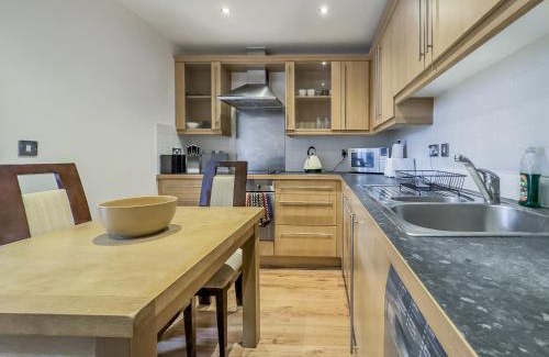Lansbury Apartment | Luxurious 2bed in Canary Wharf