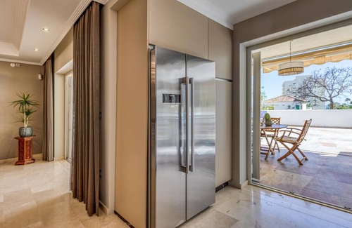 Estepona Apartment | Luxurious 3-Bedroom Apartment in Estepona with Pools, near Port and Beaches