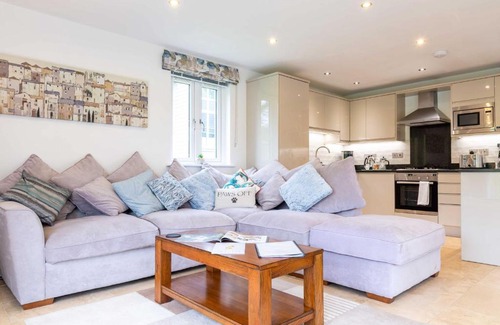 St Austell House | Luxurious 3 Bedroom New England Style Villa - Trewhiddle Villa 21