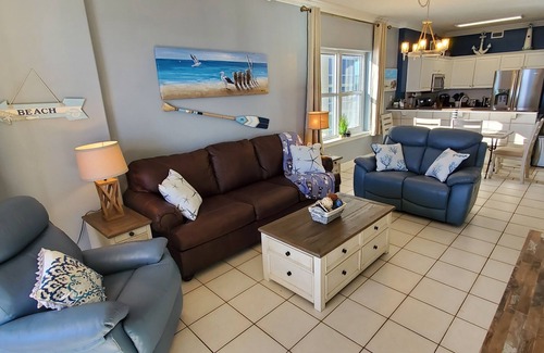 Gulf Shores Condo | Luxurious-3bd 3ba Sleeps 12, GULF FRONT Heated Pool Hot tubs Sauna Exercise room