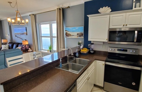 Gulf Shores Condo | Luxurious-3bd 3ba Sleeps 12, GULF FRONT Heated Pool Hot tubs Sauna Exercise room