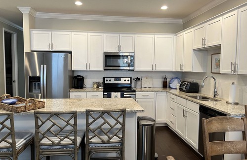 Oxford Condo | Luxurious 3BR Condo at The Mill of Oxford is perfect for enjoying Oxford!