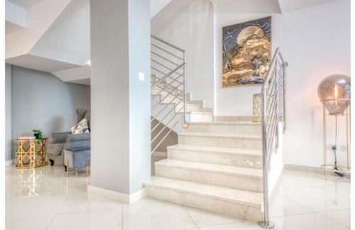 Dubai Marina Apartment | Luxurious 4-Bedroom Duplex VILLA Apartment near JBR