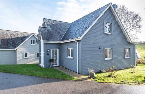 St Austell House | Luxurious 4 Bedroom New England Style Villa - Trewhiddle Villa 24