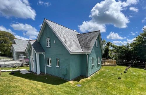 St Austell House | Luxurious 4 Bedroom New England Style Villa - Trewhiddle V12