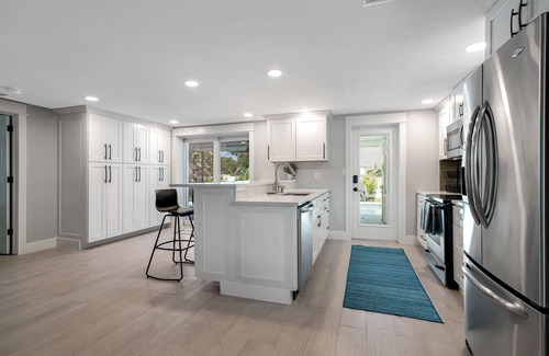 Sarasota Villa | Luxurious 4-Bedroom Retreat near Siesta Key