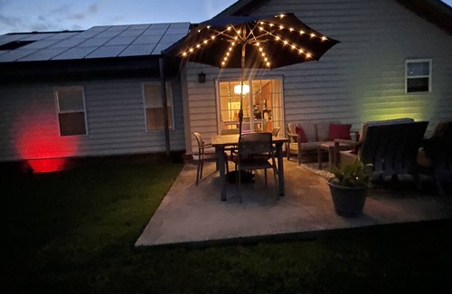 Western Branch North House | Luxurious 4 bedroom 2bath Bungalow w/Private Backyard Oasis
