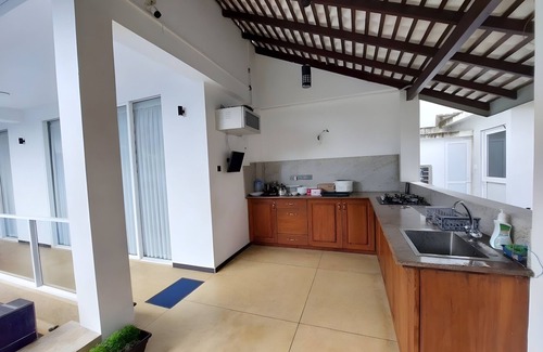 Galle Villa | Luxurious 4-bedroom villa with WiFi, AC ,Pool in gorgeous Galle near Galle fort
