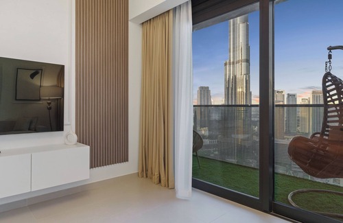Downtown Dubai Apartment | Luxurious 4 BR apartment in Downtown with Full Burj Khalifa and Fountain View