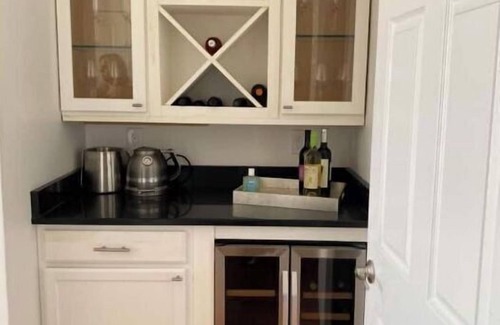 Seaside Heights House | Luxurious 4BR Townhouse w/Rooftop Deck & Pool
