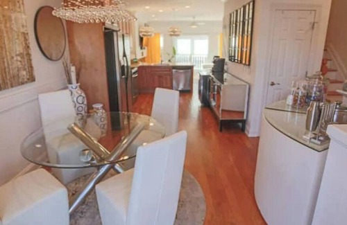 Seaside Heights House | Luxurious 4BR Townhouse w/Rooftop Deck & Pool