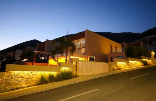 Jala Villa | Luxurious 5 Bedroom Beach Villa