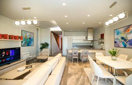 Jala Villa | Luxurious 5 Bedroom Beach Villa