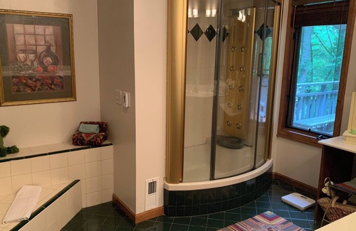 Linville Villa | Luxurious 5-Bedroom Mountain Villa in Grandfather Golf & Country Club