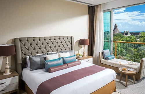 Villa Juarez Resort | Luxurious 5-Star Resort (Rated "Top 5" in Latin America) 3 Bedrooms (sleeps 10).